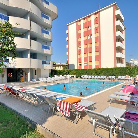 Apartment In Bibione Spiaggia Near The Beach Εξωτερικό φωτογραφία
